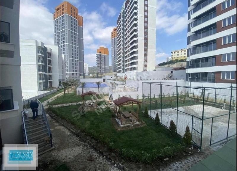 Kartal Hürriyet Kiralık Daire NESRİN EMLAK'TAN SIFIR LÜX SİTEDE KİRALIK 1+1 AKILLI EV