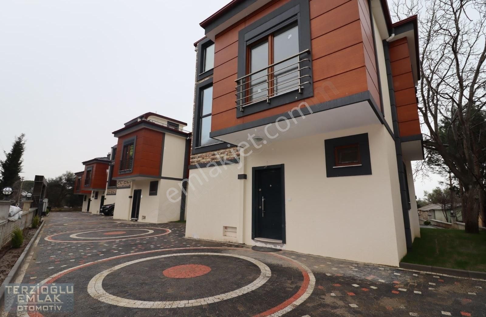 Terzioğlu'ndan Güre De Havuzlu Sitede Sıfır Müstakil Villa - Görsel 24