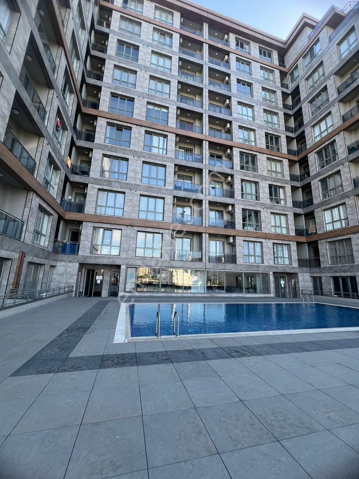 Beylikdüzü Büyükşehir Satılık Residence BEYLİKDÜZÜ BRAND İSTANBUL PARK SİTESİNDE 1+1 SATILIK DAİRE