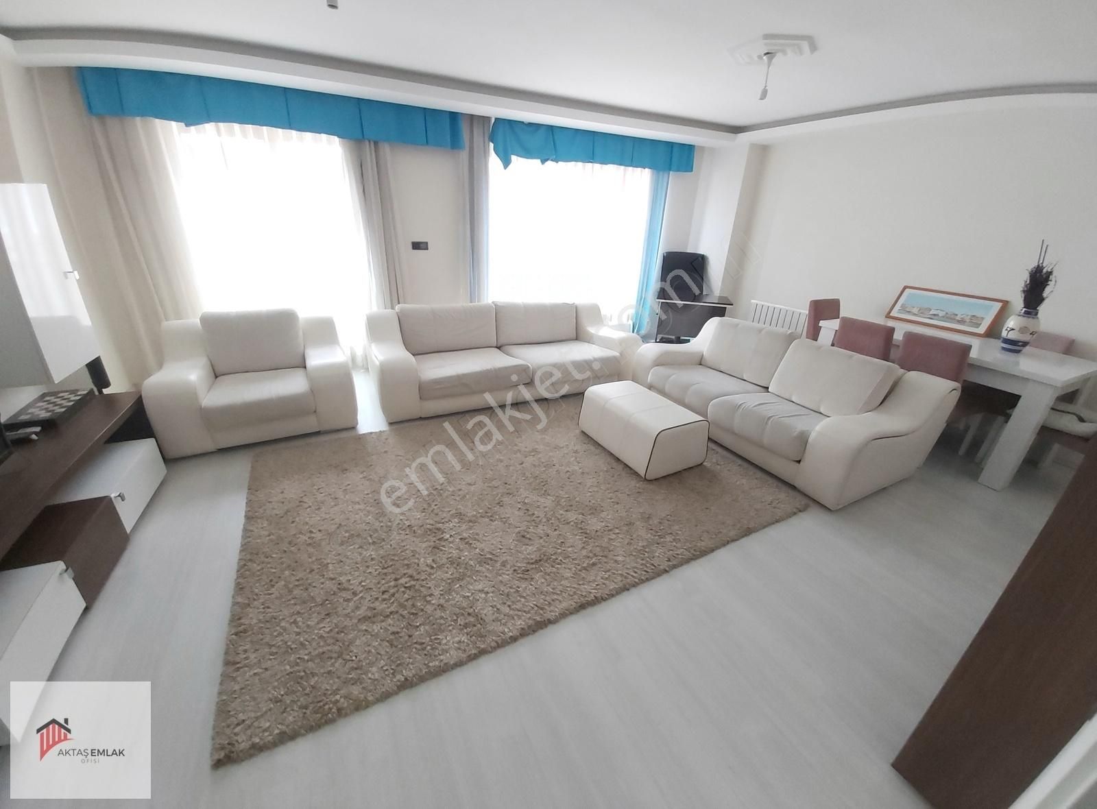 Üsküdar Ahmediye Marmaraya Yakın Kiralık Daire AKTAŞTAN YENİ BİNA'DA FULL EŞYALI TERASLI 4+1 ASANSÖRLÜ DUBLEX