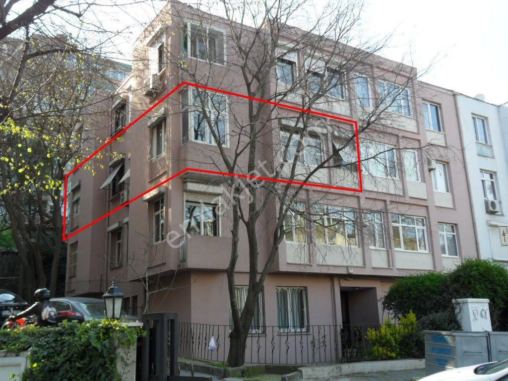 Balmumcu İstek Vakfı , Ata Koleji Sokağında 3 + 1 Köşe Daire