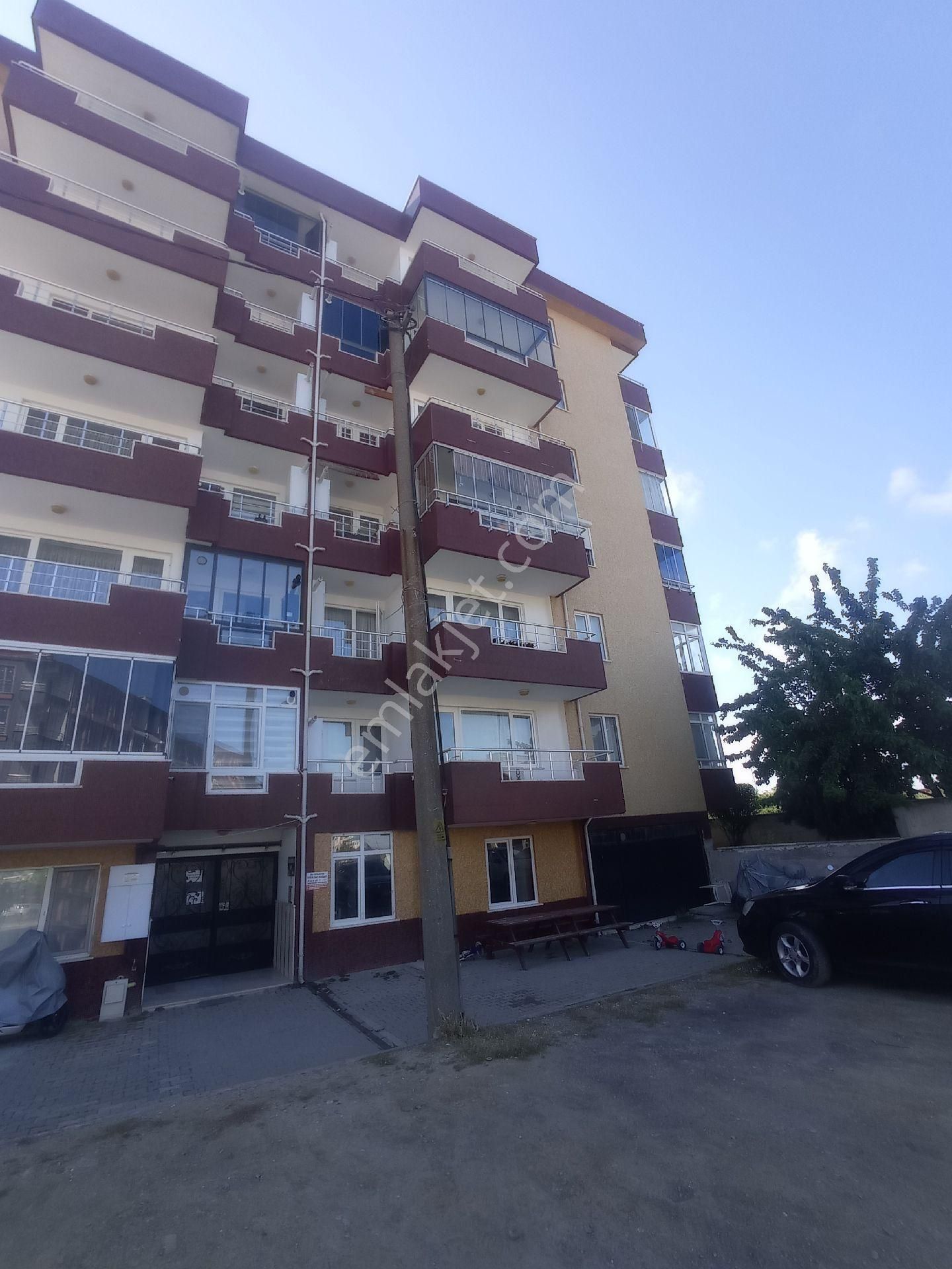 Gelibolu Yazıcızade Kiralık Daire ÜNİVERSİTENİN YANINDA 3+1 KİRALIK DAİRE 