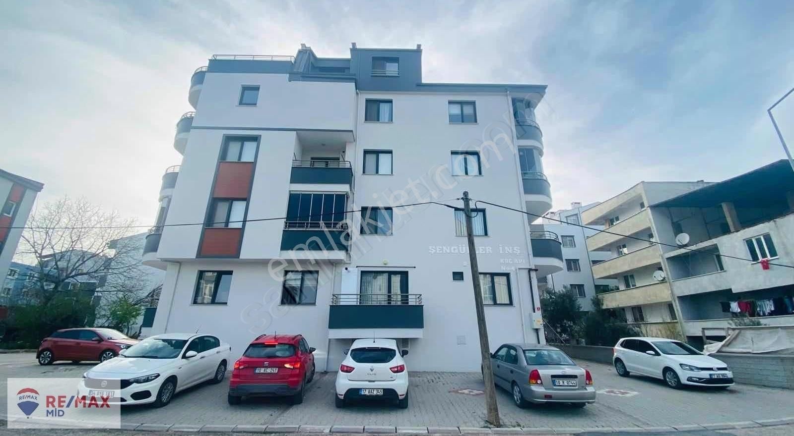 Altıeylül Gaziosmanpaşa Satılık Daire SATILIK 1+1 FULL EŞYALI GENİŞ FIRSAT DAİRE AYRI MUTFAKLI