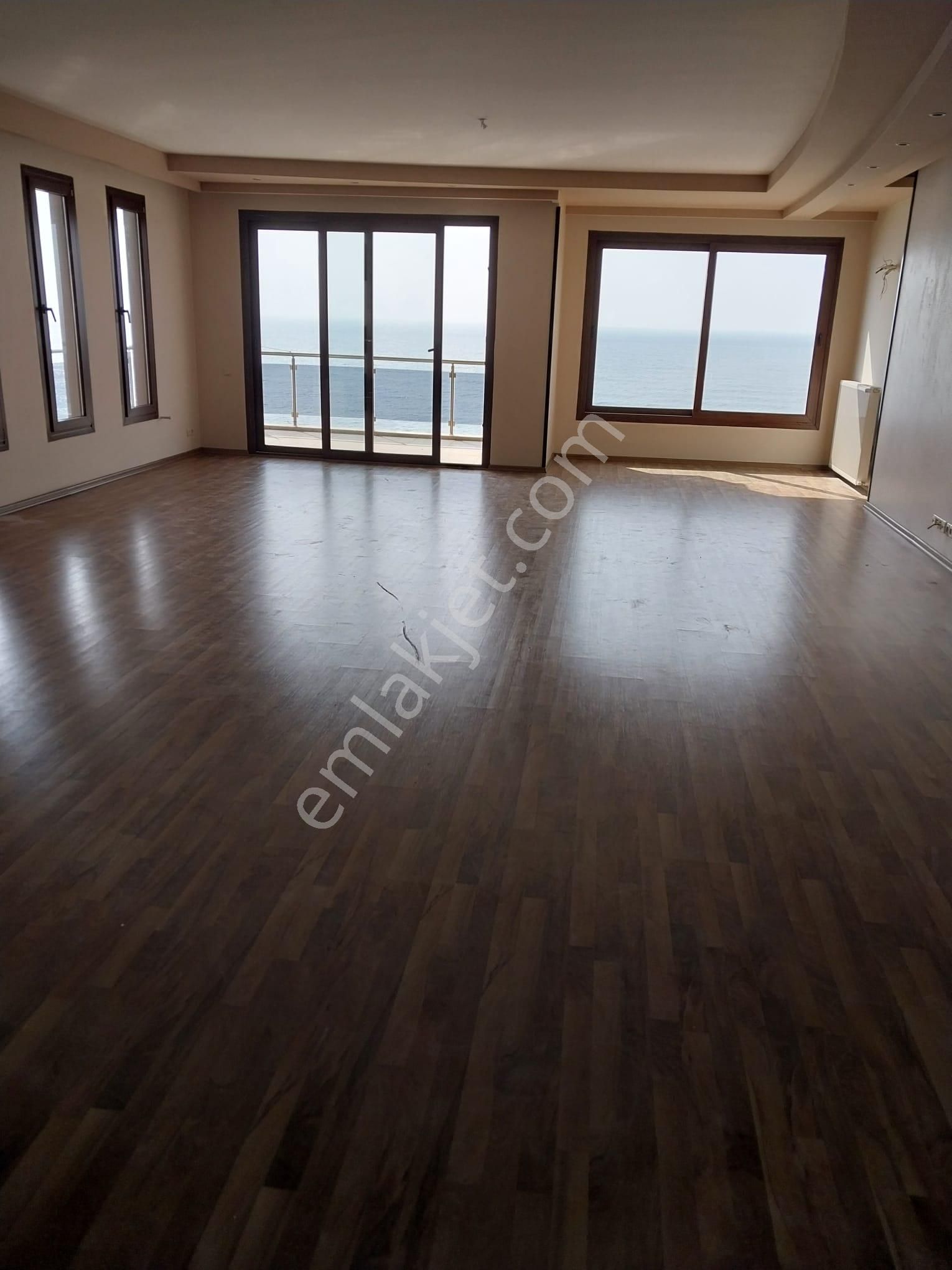 Mezitli Viranşehir Sahilinde 4+1 Denize Sıfır 250 Metrekare Lüks Daire - Görsel 19