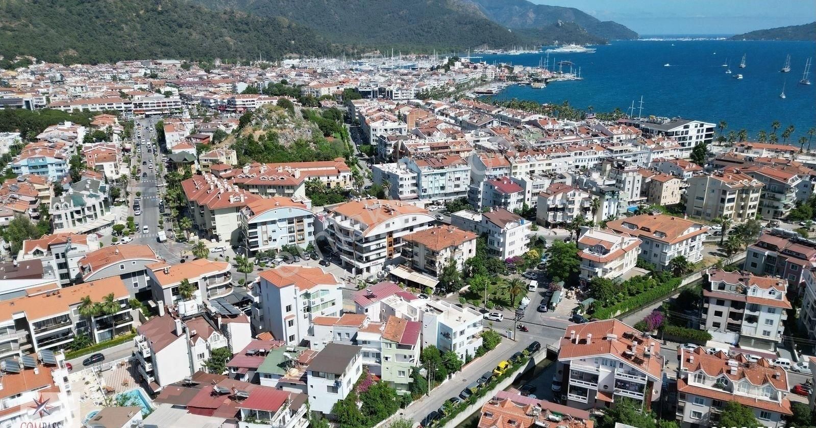 Marmaris Merkezde Kemeraltı Mahallesi Ana Cadde Üzerinde Satılık Dükkan - Görsel 3
