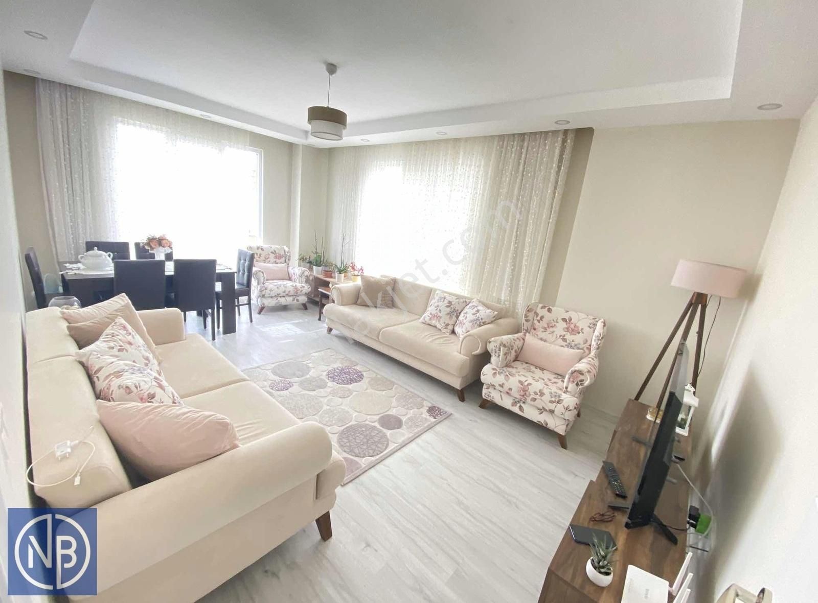 Silivri Yeni Satılık Daire SİLİVRİ YENİ MAHALLEDE SATILIK ARAKAT 95m2 DAİRE