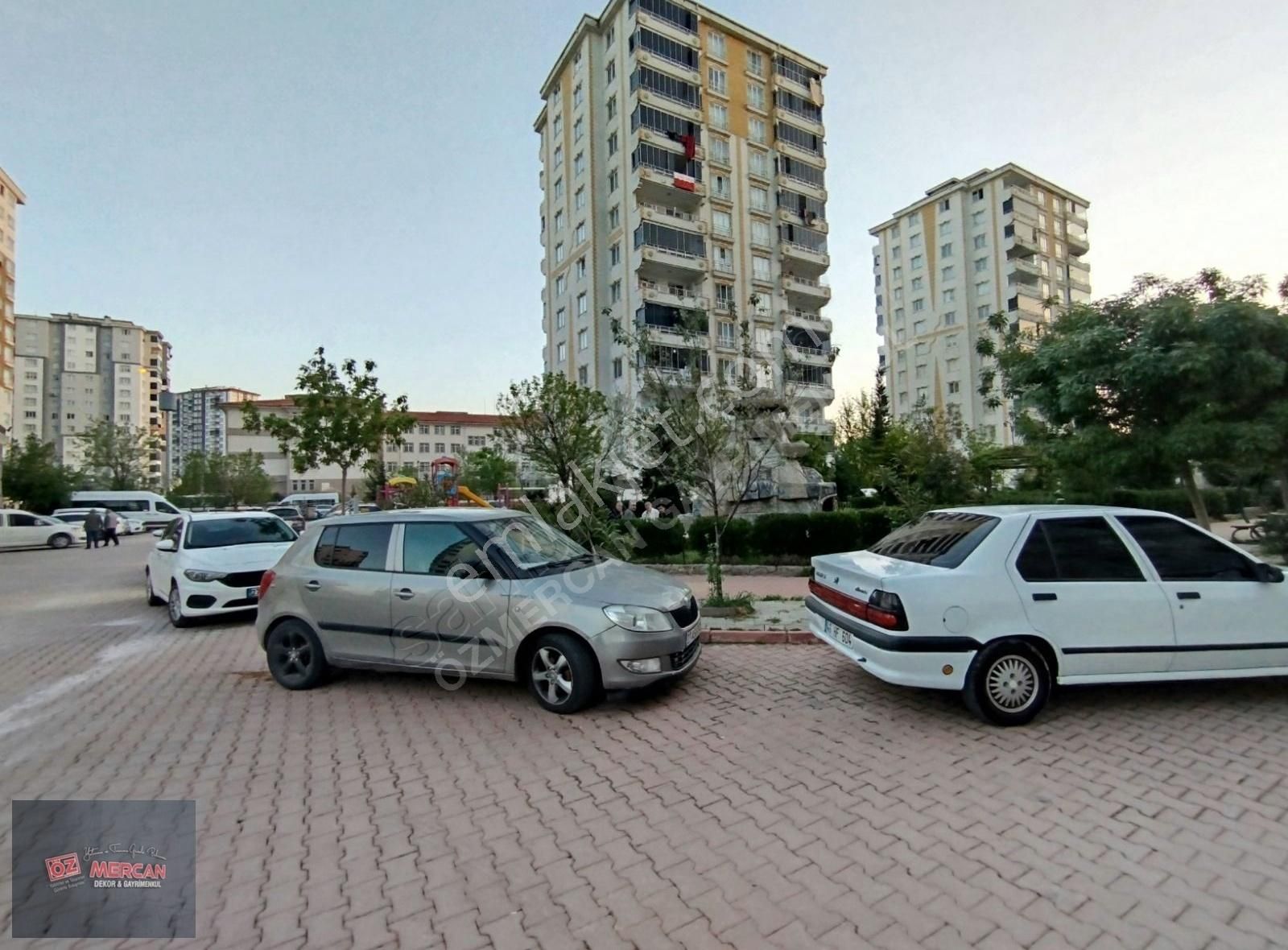 Şahinbey Akkent Satılık Daire AKKENTDE SİTE İÇERİSİNDE SATLIK GENİŞ MASRAFSIZ 2+1 ARAKAT DAİRE