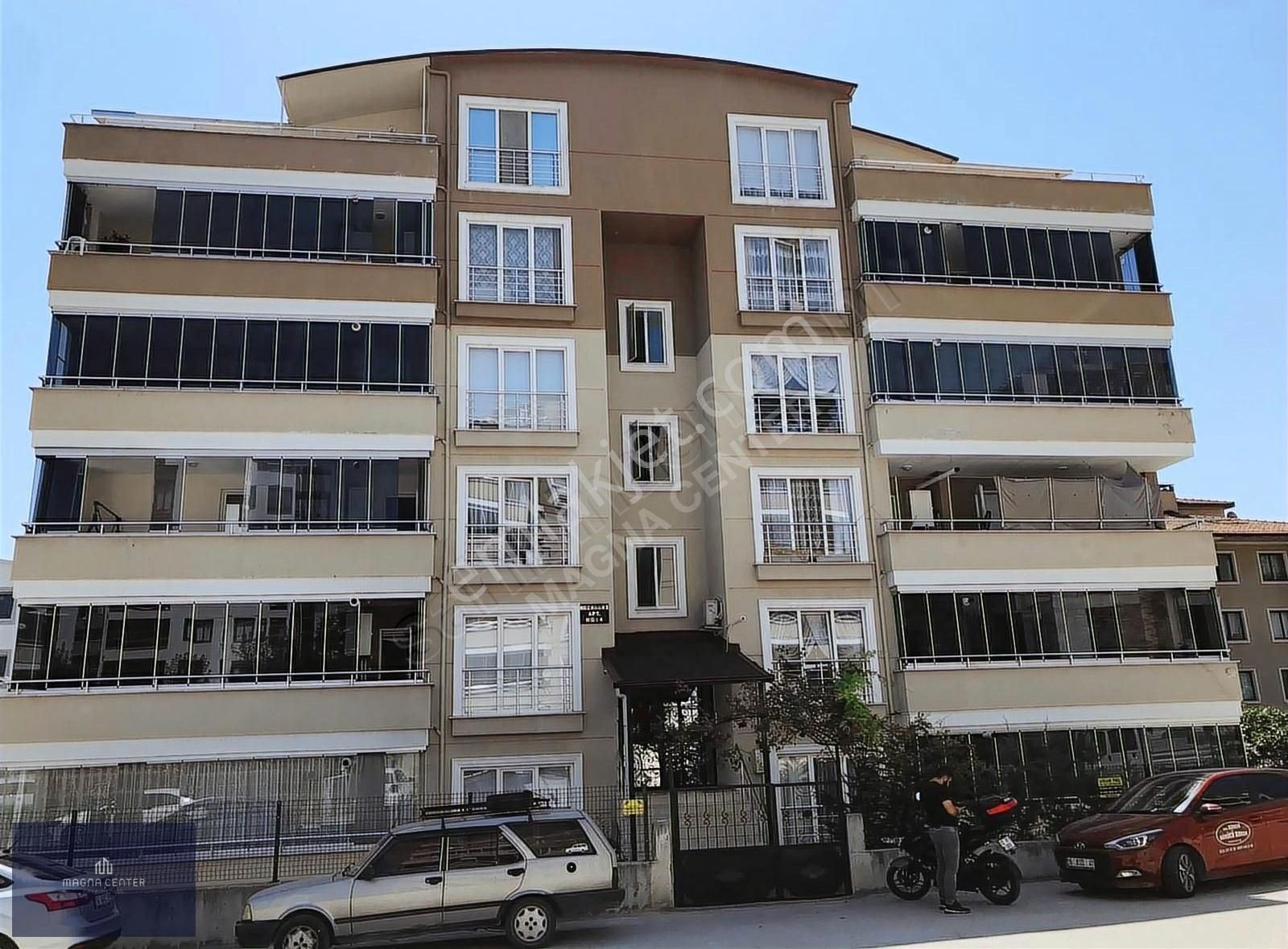 Nilüfer Görükle Satılık Daire MAGNA DAN AİLE SİTESİNDE MANZARALI ARAKAT 3+1 SATILIK DAİRE