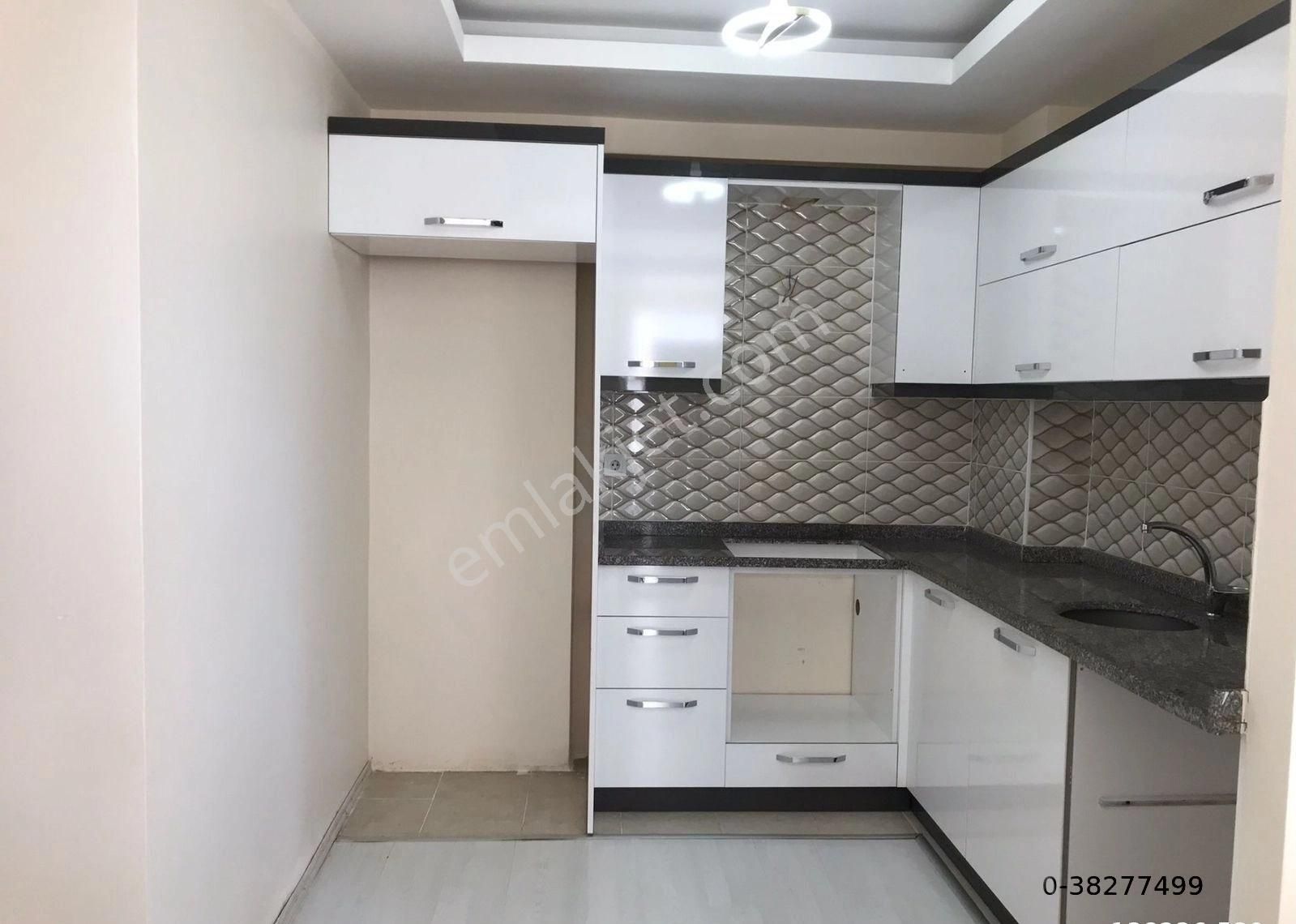 Kepez Şafak Satılık Daire ŞAFAK MAHALLESİN'DE 2+1KATTA HAVUZ MANZARALI DAİRE