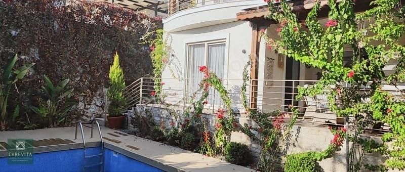 Milas Boğaziçi Satılık Villa Flamingo Country Club Sitesinde Tamamen Yenilenmiş 4+1 Villa