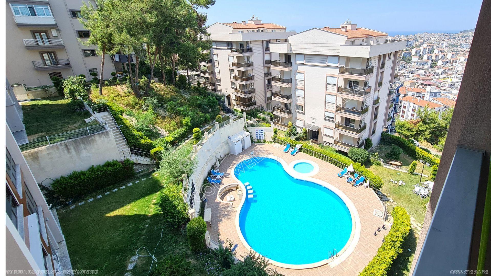 Kuşadasında Prestijli Residenceda Lüks Eşyalı Kiralık 3+1 Daire - Görsel 27