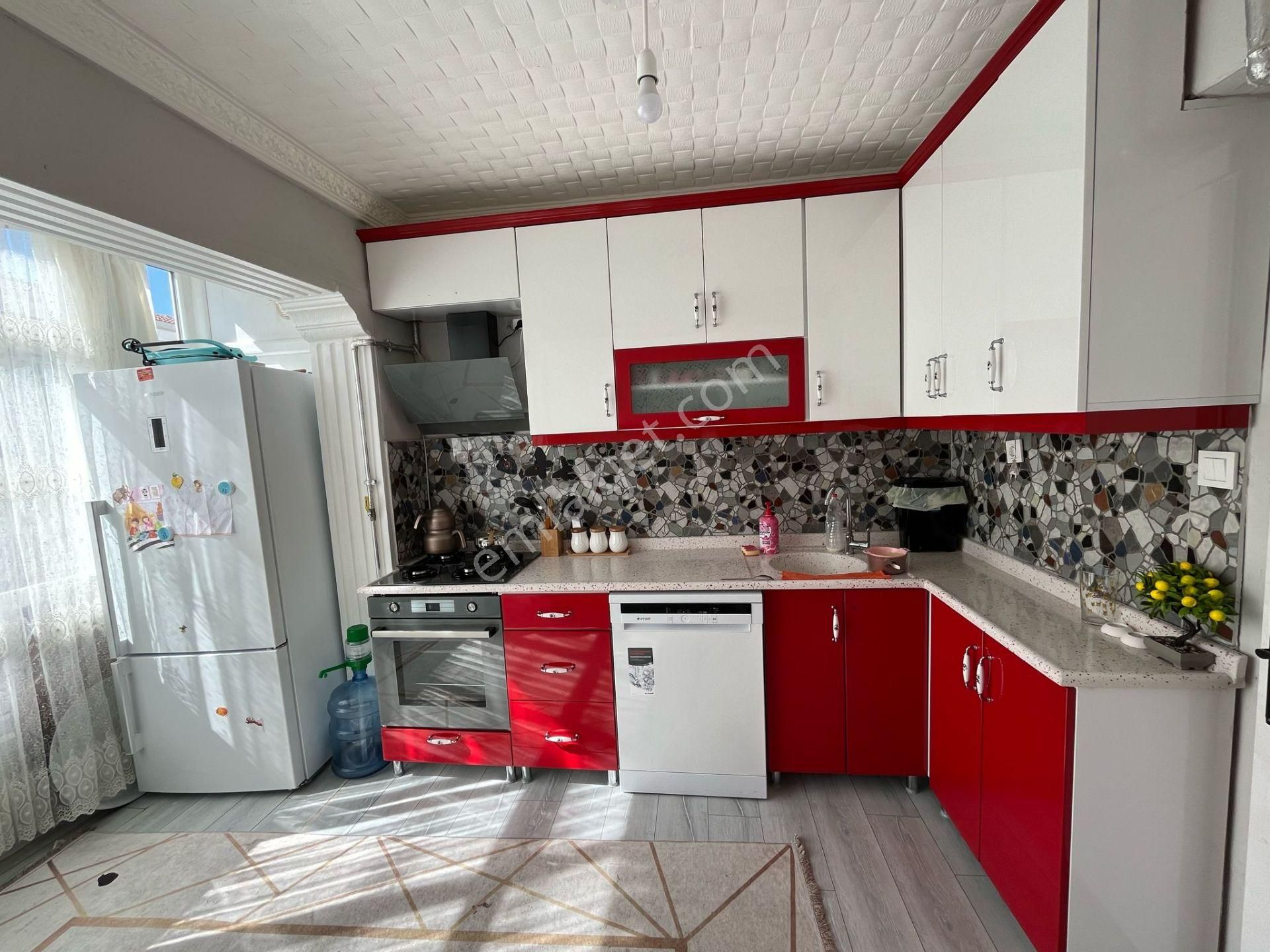 Pursaklar Fatih Satılık Daire  BEYOĞLU GAYRİMENKUL'DEN ARA KAT DA SATILIK 3+1 DAİRE