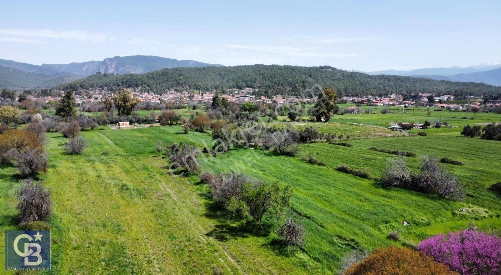 Coldwell Banker Uzman'dan Karabörtlende Düzlük Alanda Arazi - Görsel 2