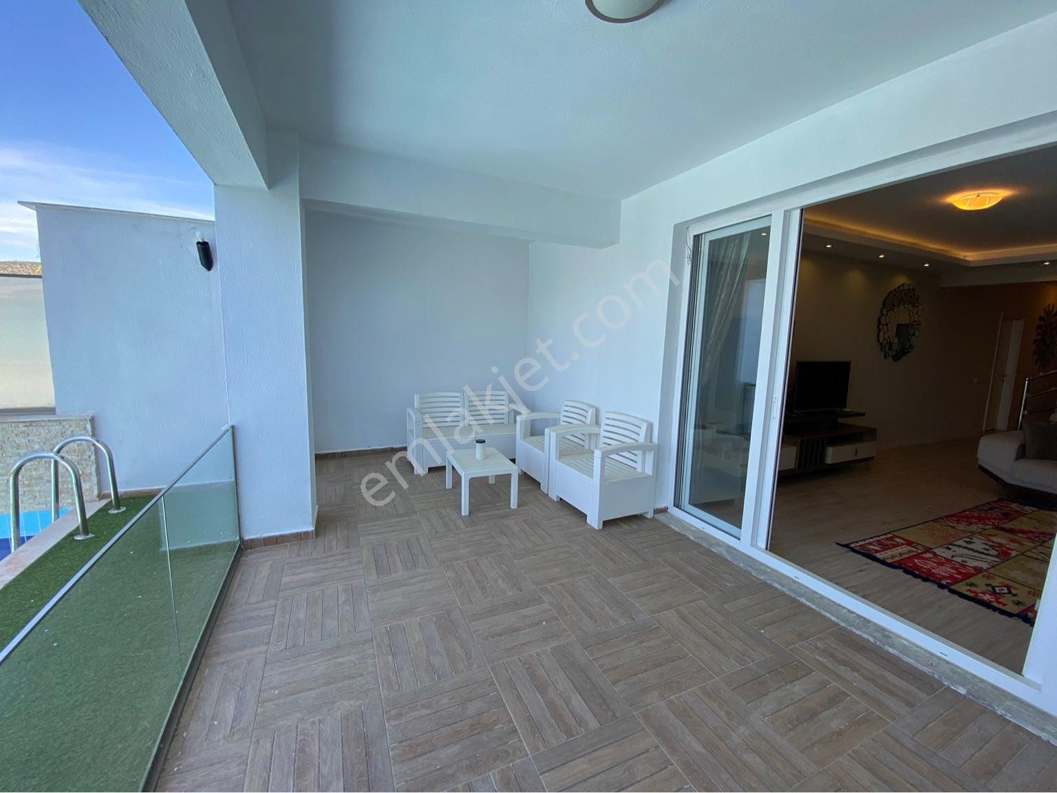 Kuşadası Merkezde Villa Tadında Özel Havuzlu Deniz Manzaralı Ters Dubleks - Görsel 33