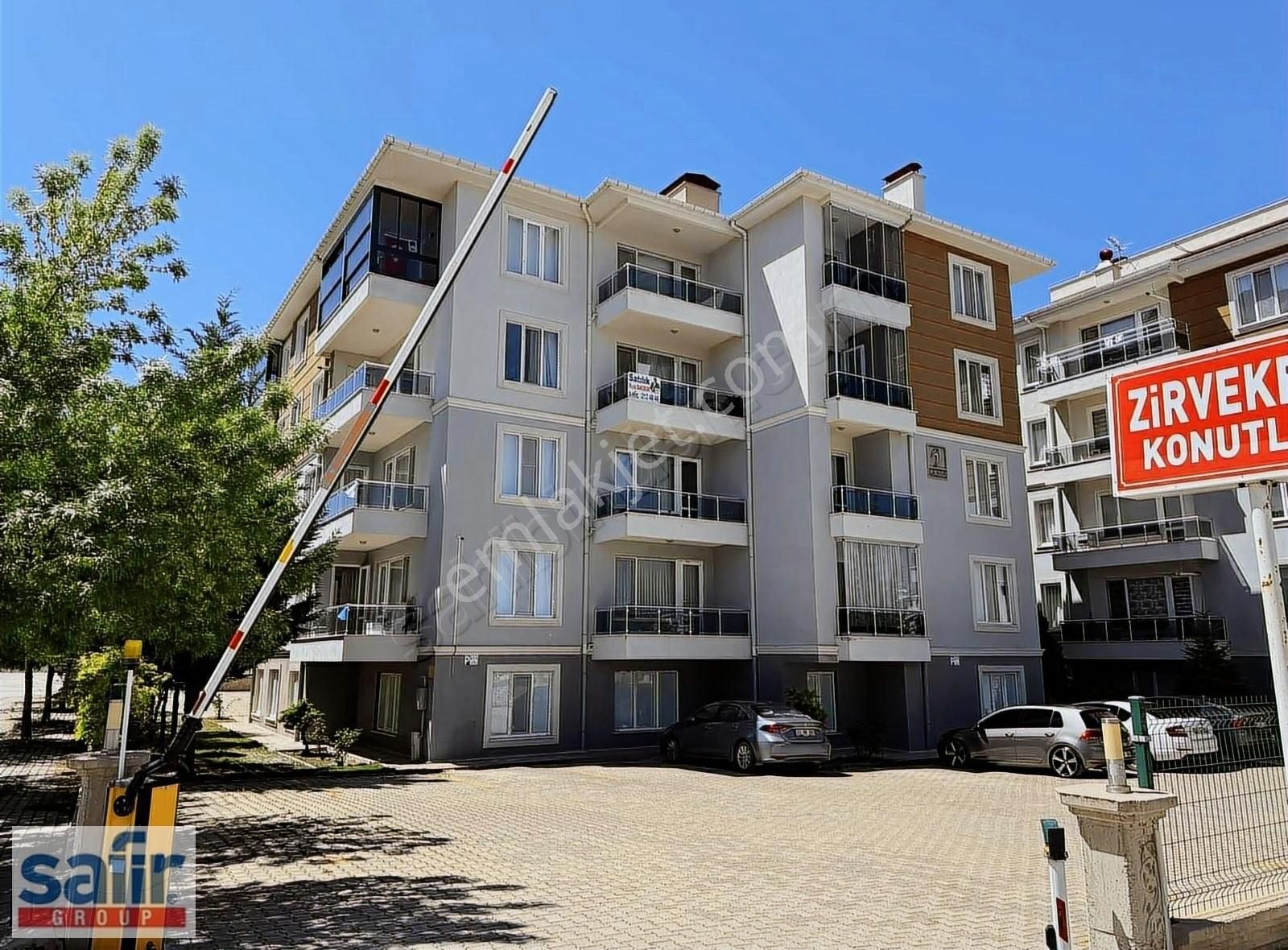 Afyonkarahisar Merkez Selçuklu Satılık Daire SELÇUKLU MAH SITE İÇERSİNDE SATILIK ARA KAT DAİRE