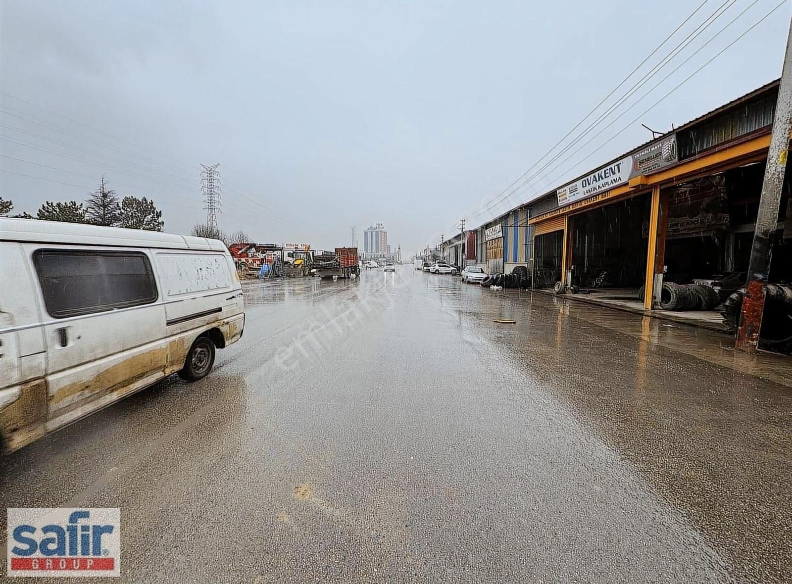 Afyonkarahisar Merkez Veysel Karani Kiralık Dükkan & Mağaza CADDE ÜZERİNDE REKLAM POTANSİYELİ YÜKSEK KİRALIK DÜKKAN