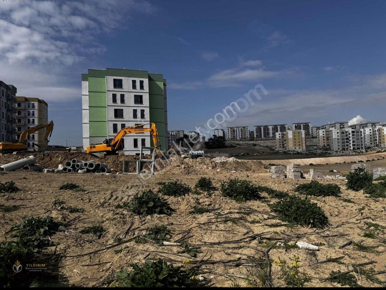 Sarıçam İstiklal Satılık Arazi SARIÇAM BURUK TOKILERDE 157 MT SATILIK HİSSE  