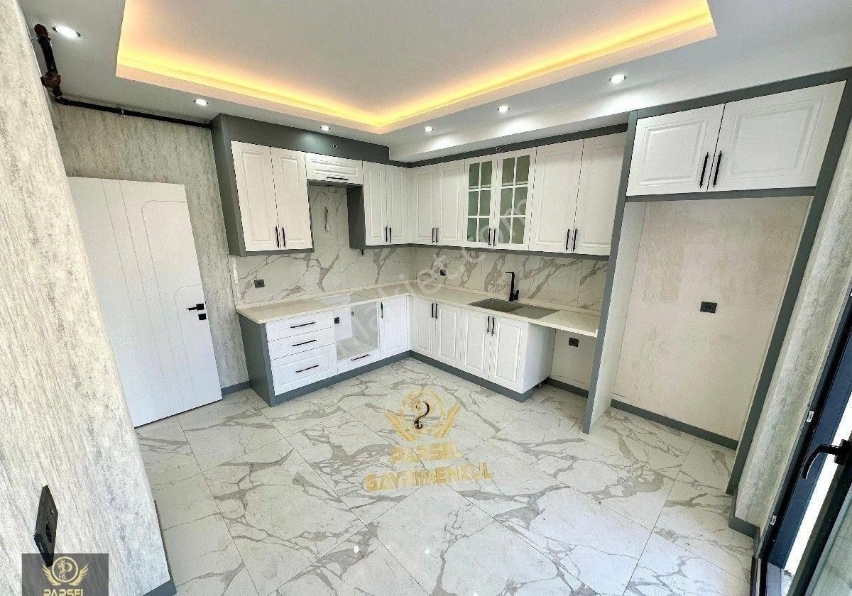 Merkezefendi Şemikler Satılık Daire Parsel'den Şemikler'de 140m² 3+1 Asansörlü Katta Tek Daire Konforlu Satılık Lüx Daire