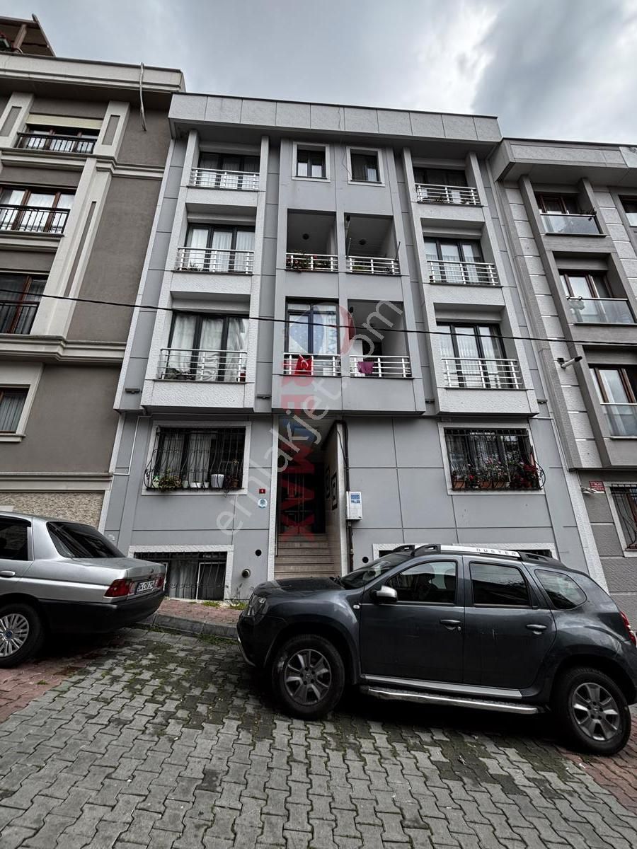 Kağıthane Çeliktepe Satılık Daire KAĞITHANE ÇELİKTEPE ' DE KREDİYE UYGUN SATILIK BALKONLU 1+1 DAİRE REMAX MASAL GÖKHAN AYOĞLU