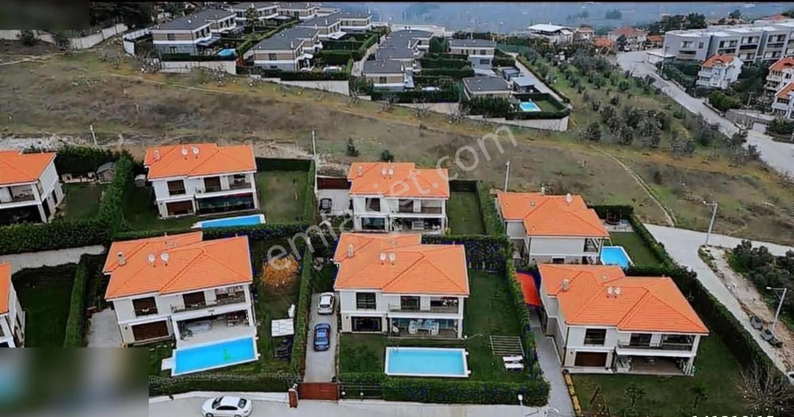 Mudanya Çağrışan Satılık Villa GÖYNÜKLÜ'de MÜSTAKİL HAVUZLU PRESTİJİ YÜKSEK VİLLA