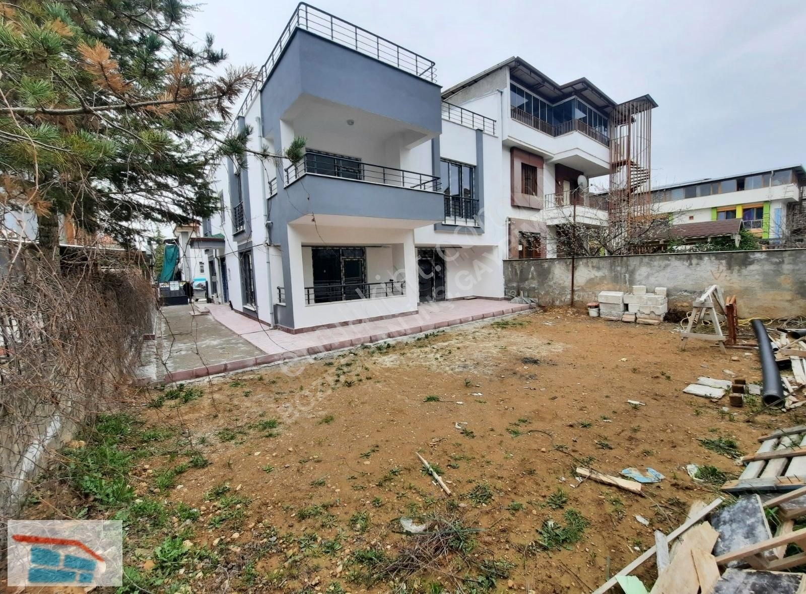 Yeşilyurt Turgut Özal Satılık Villa BOZDOĞANDAN TURGUT ÖZAL MAH SATILIK H.SIZ VİLLA (İŞ YERİ)