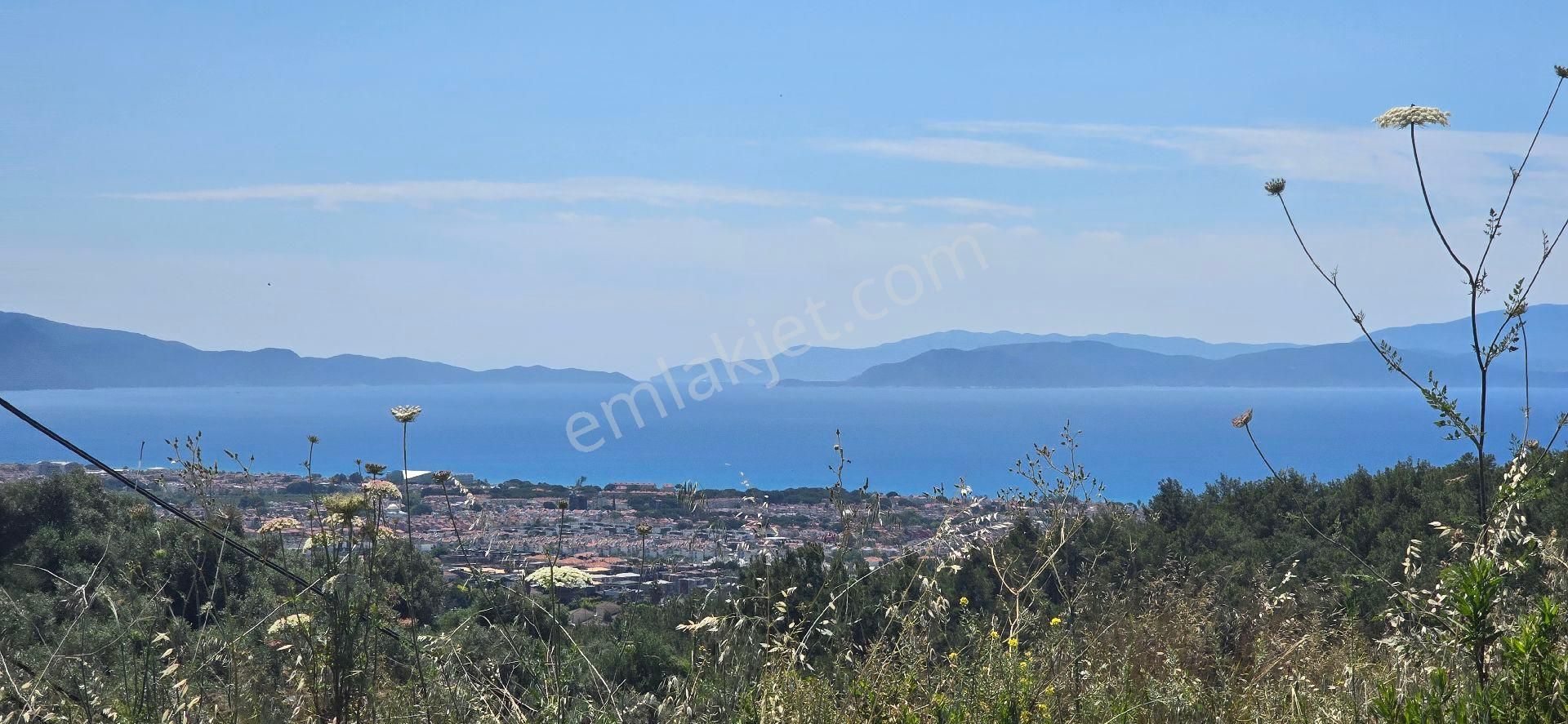 Kuşadası Soğucak Satılık Villa İmarlı Kuşadası'nda villa imarlı ful deniz manzaralı arsa