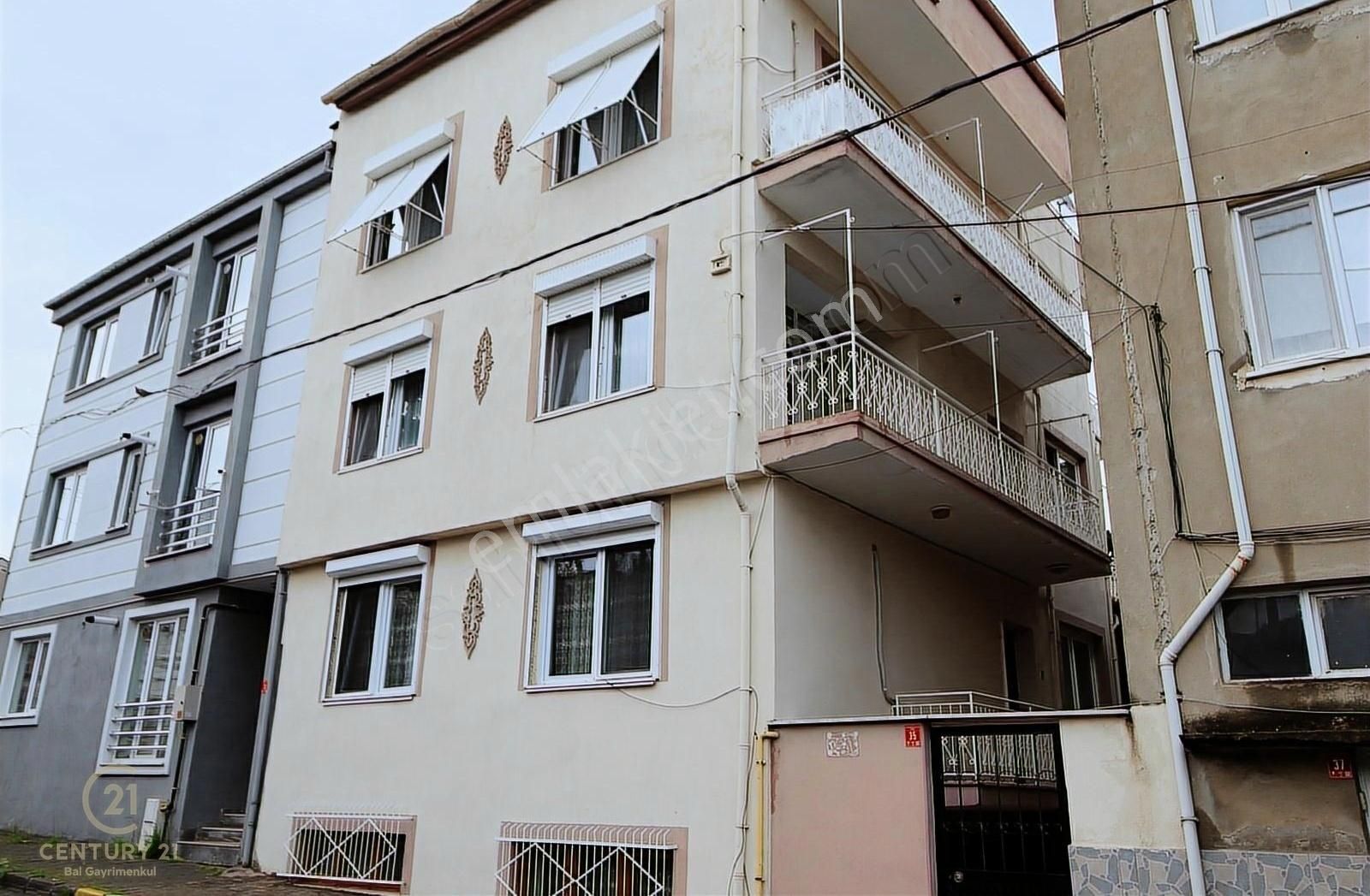 Altıeylül Gaziosmanpaşa Satılık Daire CENTURY21 BAL'DAN GOP'DA SATILIK 1+1 AYRI MUTFAKLI ARAKAT DAİRE