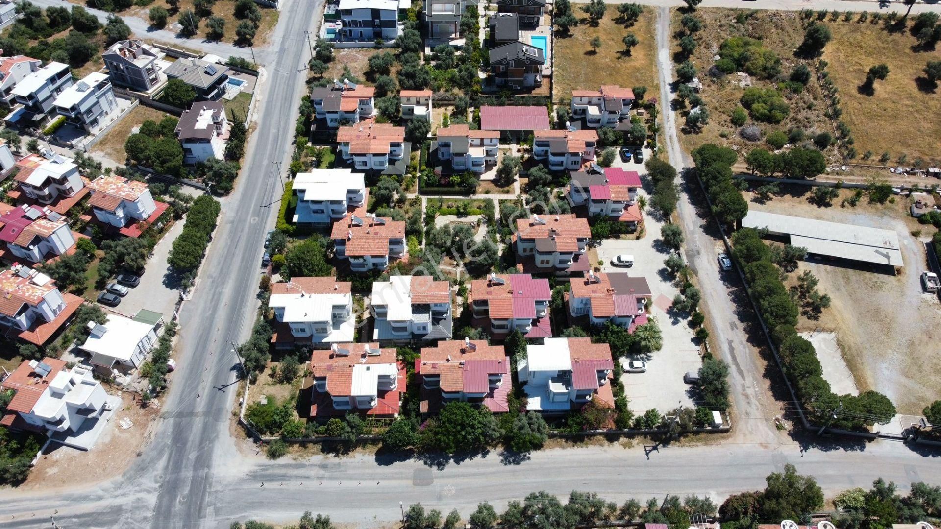 Didim Akbük Satılık Villa  REMAX ZÜMRÜT'TEN MERKEZİ KONUMDA 3+1 SATILIK VİLLA