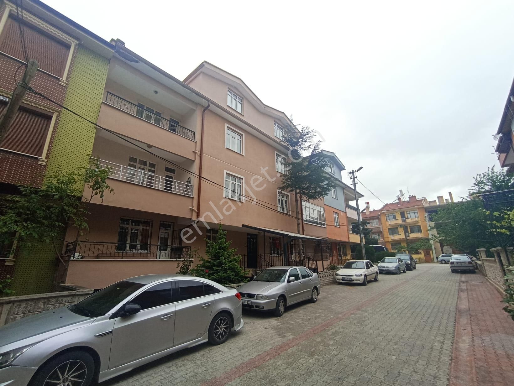 Selçuklu Hüsamettin Çelebi Satılık Daire KENT PLAZA YAKINI 5+1 GİRİŞLERİ AYRI BAKIMLI CAZİP DUBLEX DAİREvv