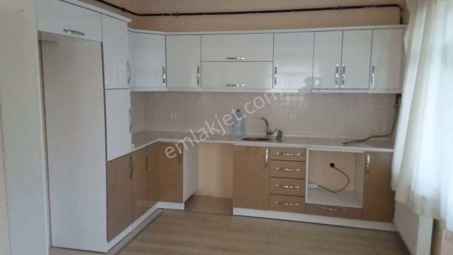 Hendek Yeni Kiralık Daire  14- ŞEKER EMLAKTAN YENİ MAH.DE 170 m2 4+1 KİRALIK DAİRE 