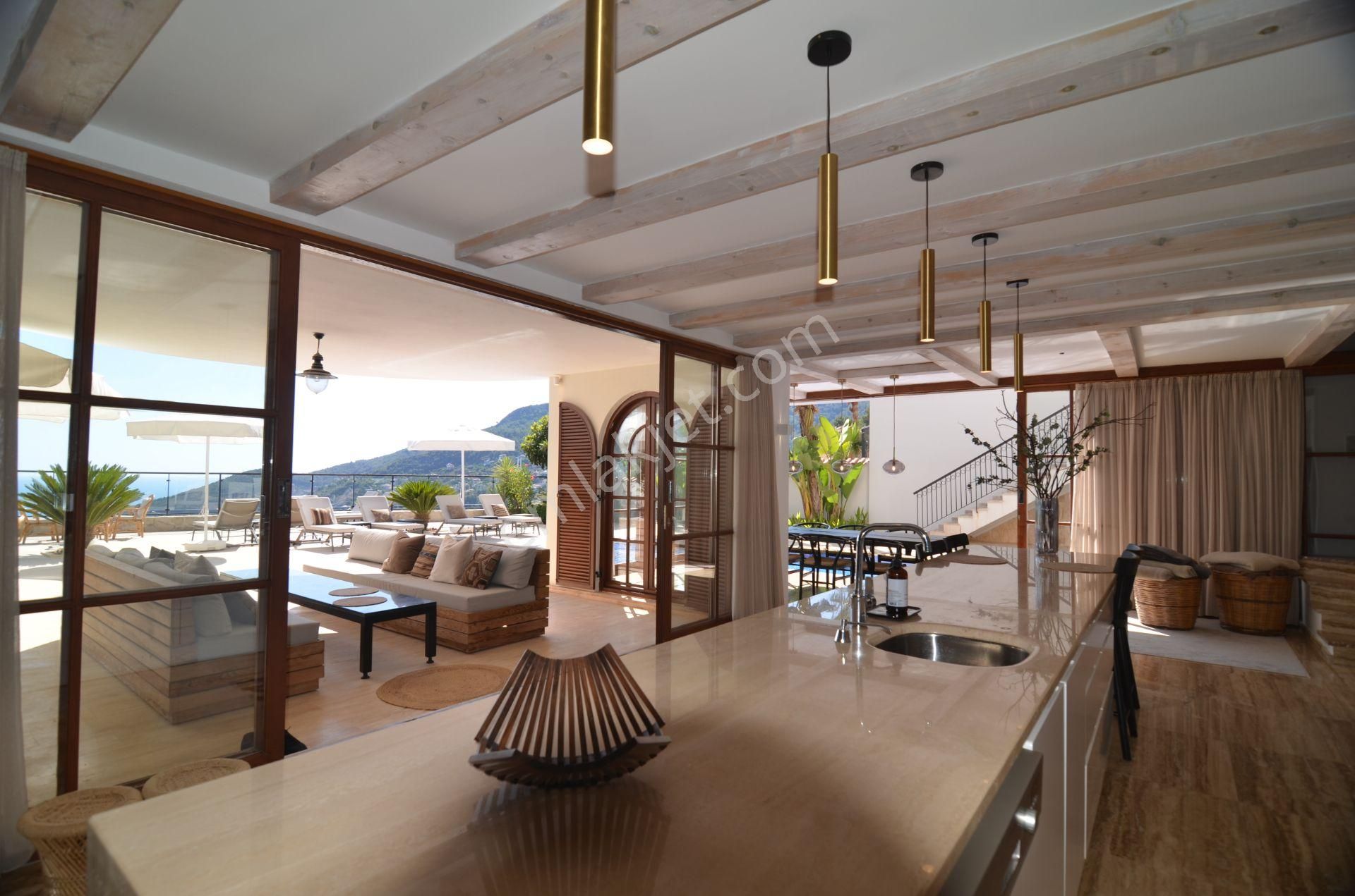 Alanya Tepe Mah Oasis Sky Club' Ta Satılık Özel Yüzme Havuzlu Villa - Görsel 17