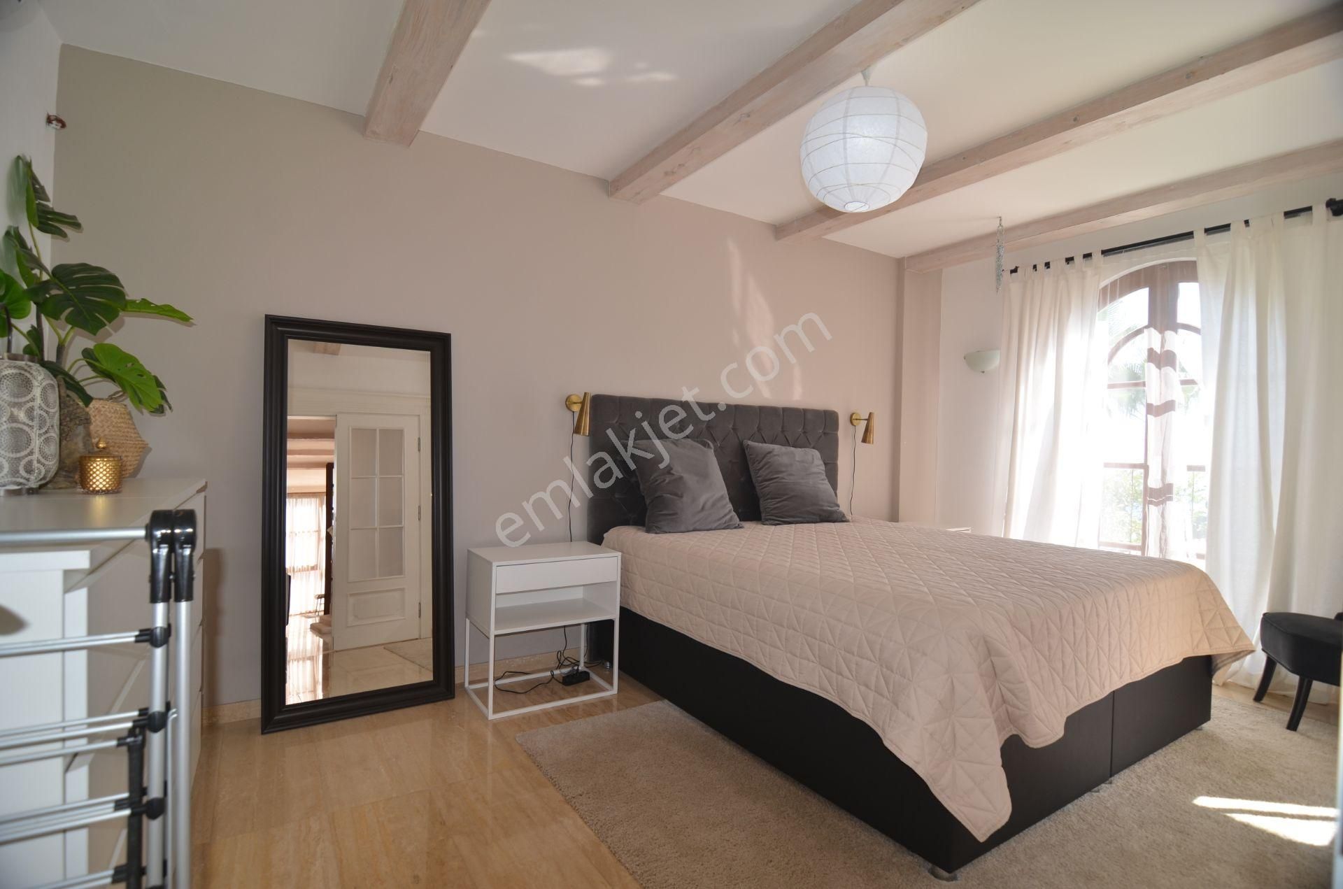 Alanya Tepe Mah Oasis Sky Club' Ta Satılık Özel Yüzme Havuzlu Villa - Görsel 19