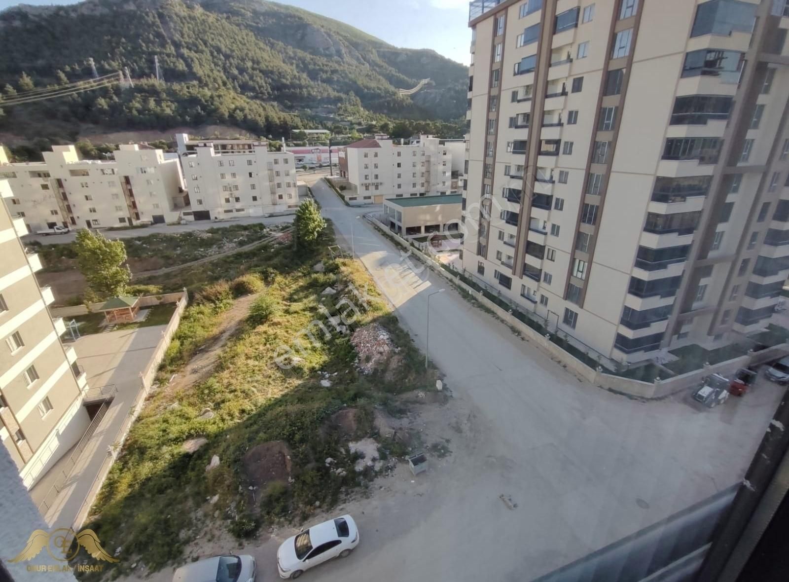 Amasya Merkez Göllü Bağları Satılık Daire ONUR EMLAKTAN GÖLLÜ BAĞ. SATILIK ARAKAT 1 YAŞINDA DAİRE