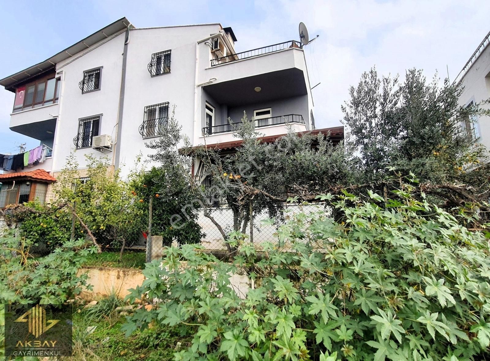 Aksu Altıntaş Satılık Villa AKBAY GAYRİMENKUL'DEN ALTINTAŞ'TA 4+1 TRİPLEKS VİLLA
