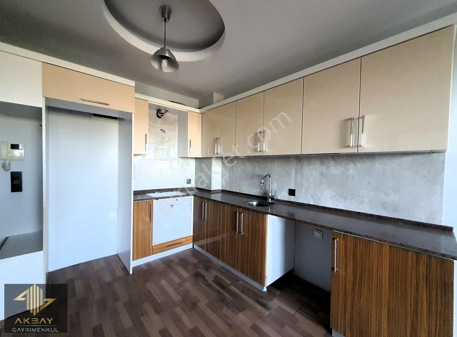 Ödüllü Ve Özellikli Sitede Ara Kat 1+1 Daire - Görsel 16