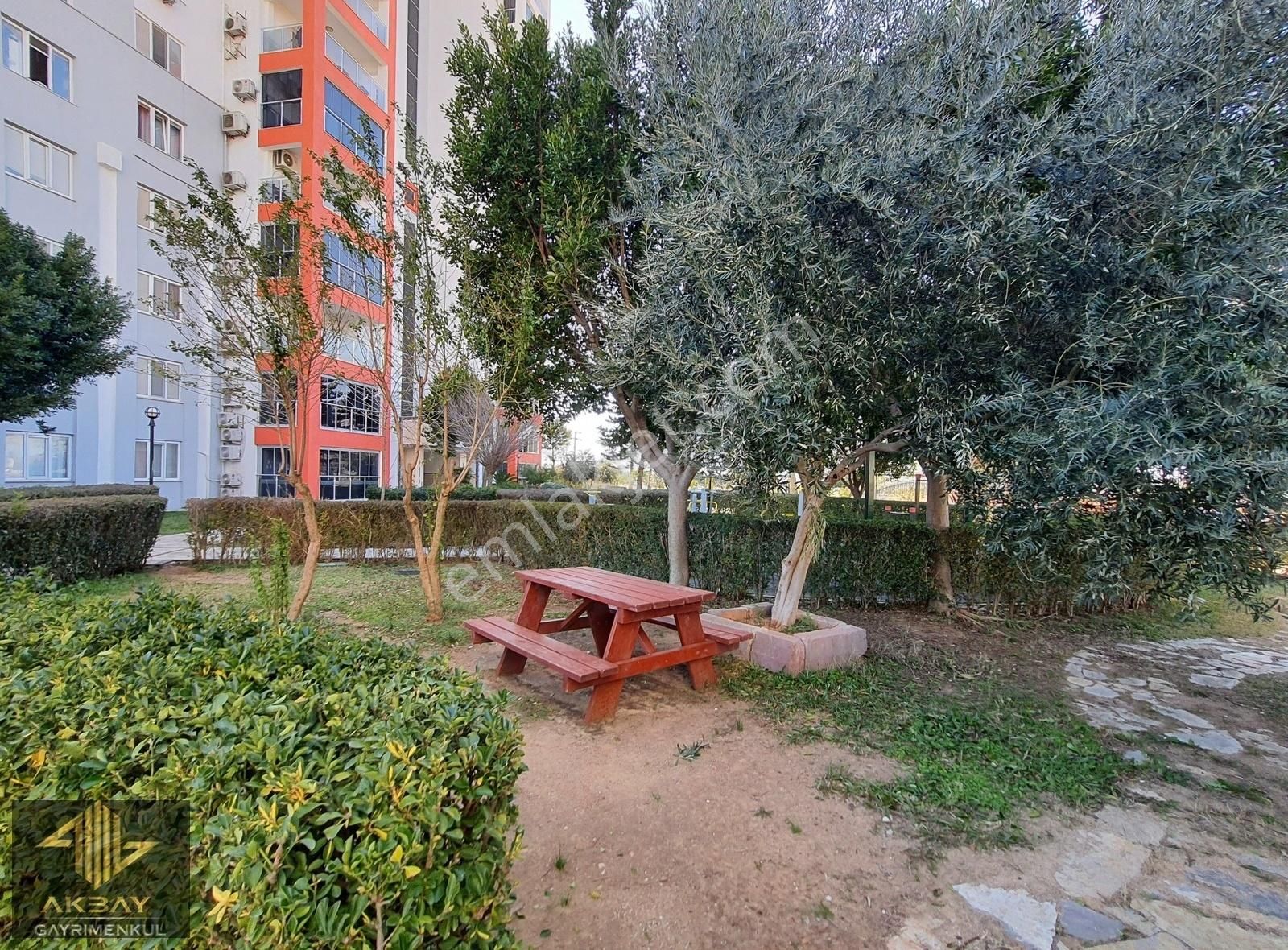 Ödüllü Ve Özellikli Sitede Ara Kat 1+1 Daire - Görsel 7