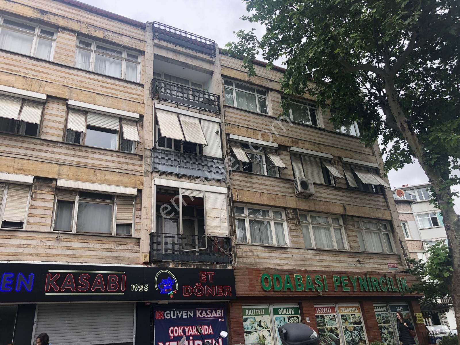 Şehremini De Mükemmel Konumda Ticari Bina - Görsel 8