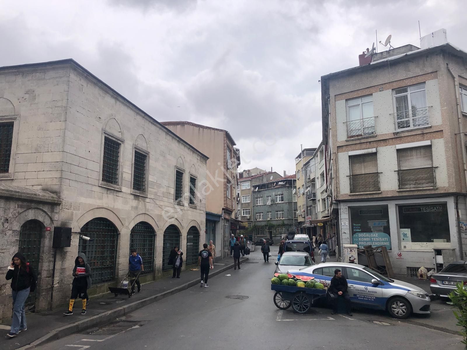 Şehremini De Mükemmel Konumda Ticari Bina - Görsel 5