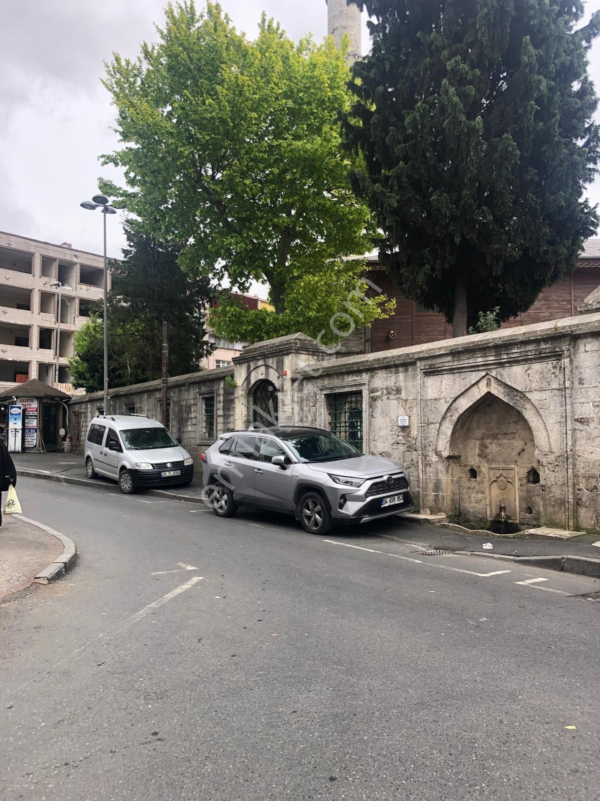 Şehremini De Mükemmel Konumda Ticari Bina - Görsel 10