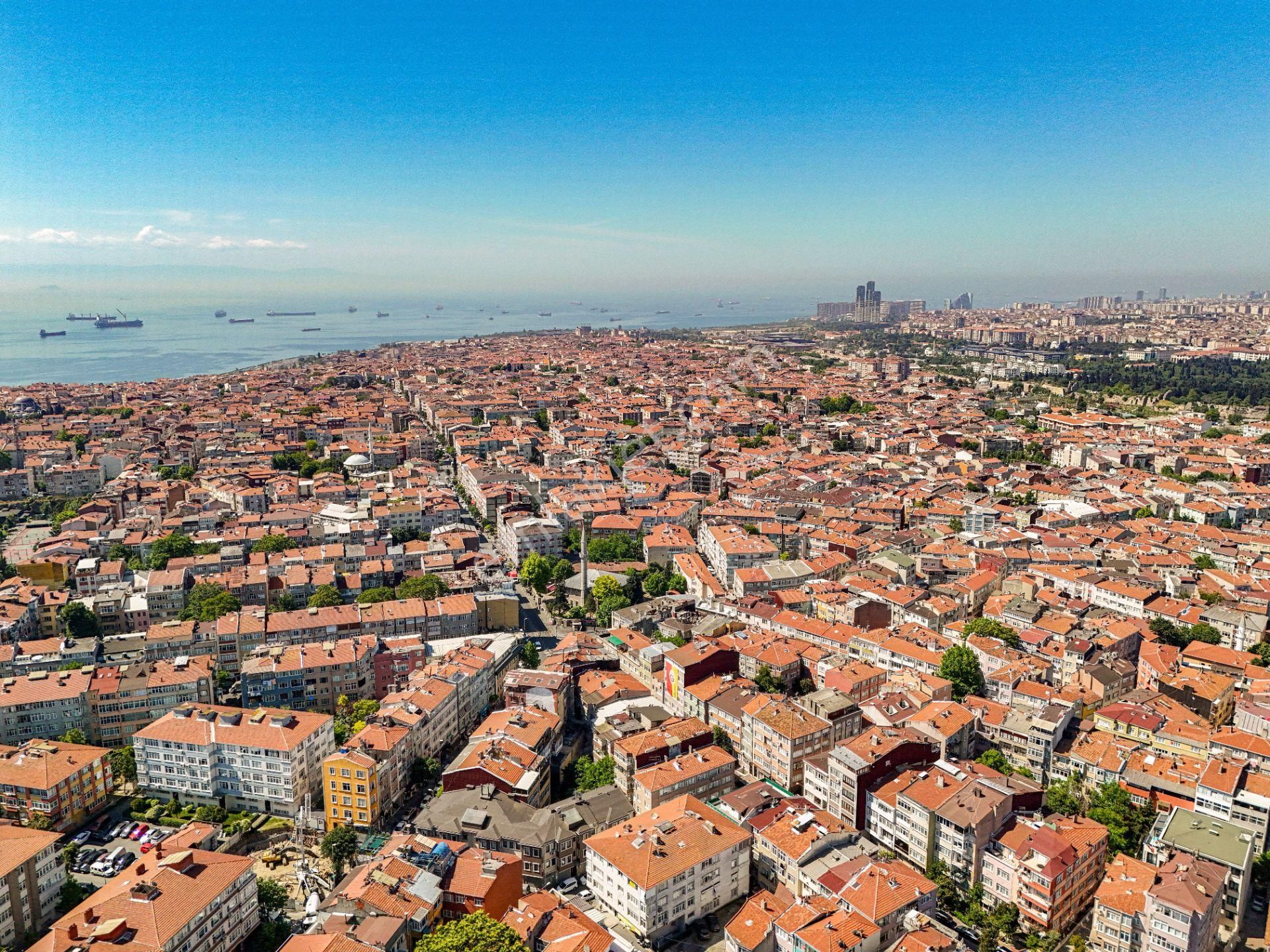 Şehremini De Mükemmel Konumda Ticari Bina - Görsel 18