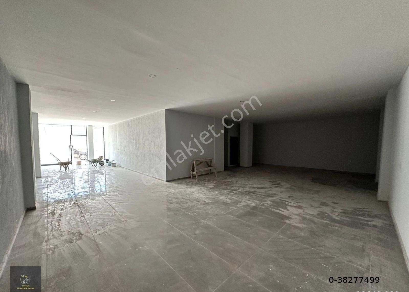 Dalaman Merkez Kiralık Dükkan & Mağaza Dalaman Merkez Mahallesinde 130 m2 Dükkanımız Kiralıktır..