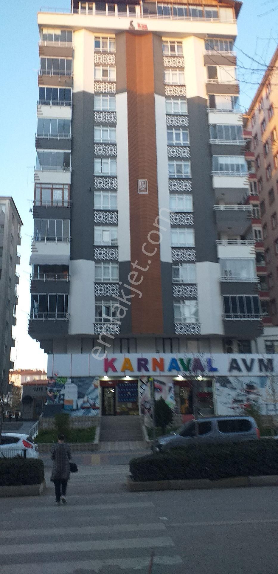 Çorum Merkez Bahçelievler Kiralık Daire Çorum merkezde bakımlı binada, açık kapalı otoparklı, lüks 4+1 