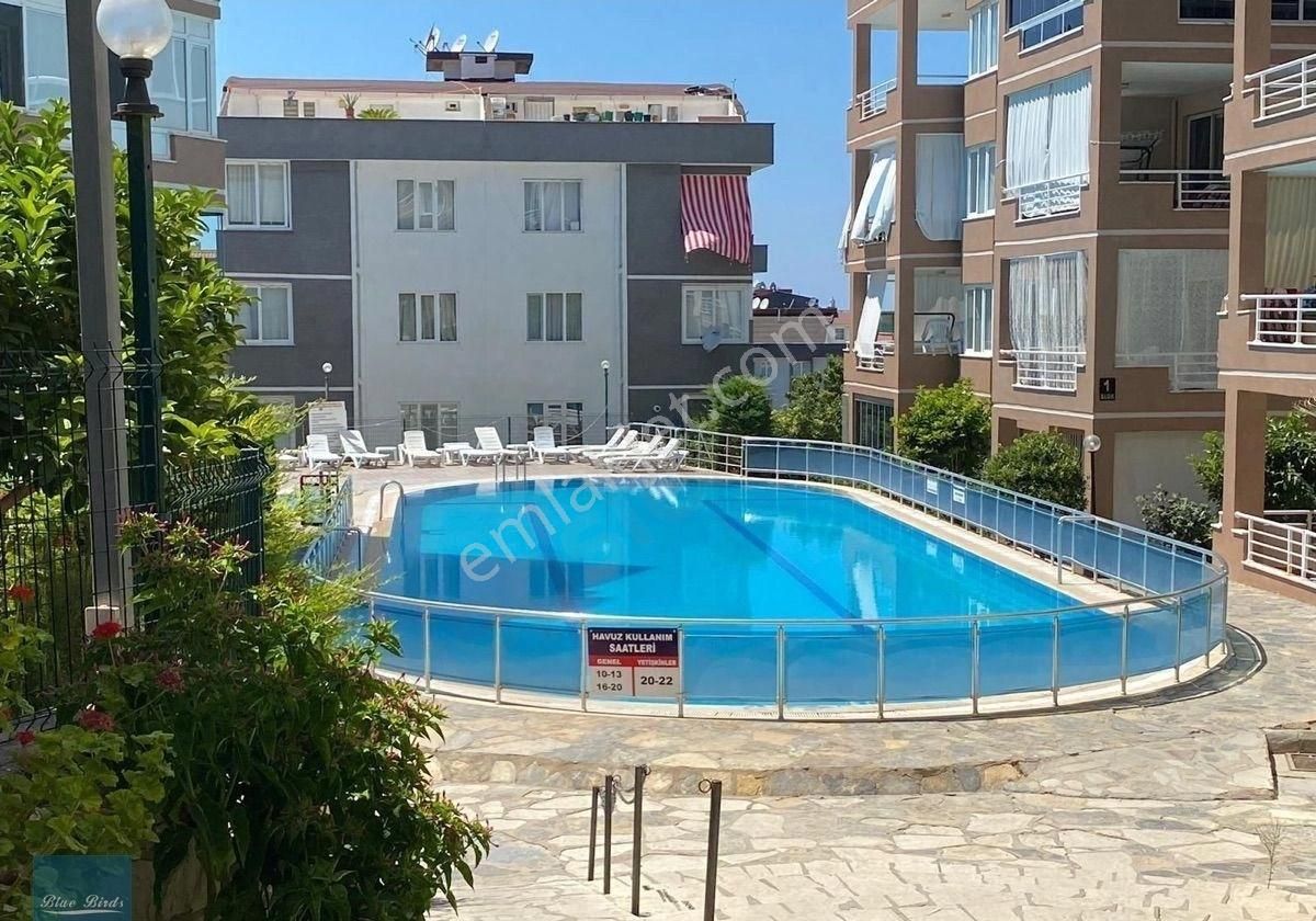 Kuşadası Ege Satılık Daire KUŞADASI EGE MAHALLESİNDE FIRSAT DAİRE ÇATI DUBLEKS DENİZ MANZARALI