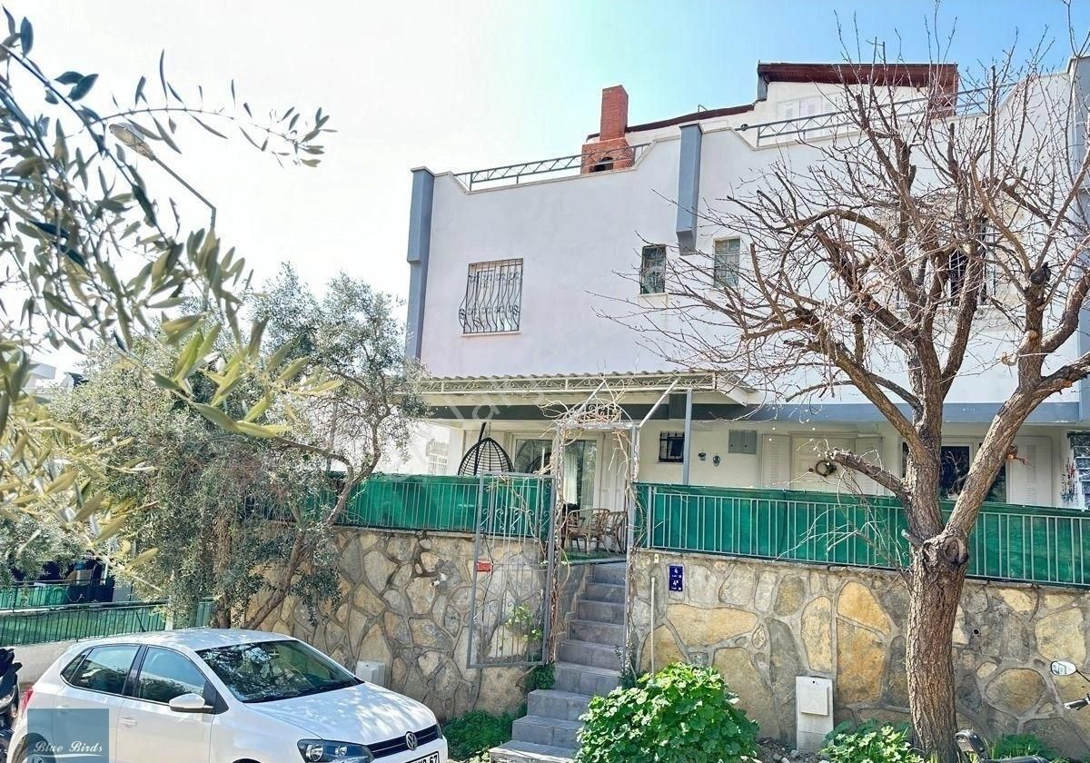 Kuşadası Türkmen Satılık Villa KUŞADASI ŞEHİR MERKEZİNDE VİLLA