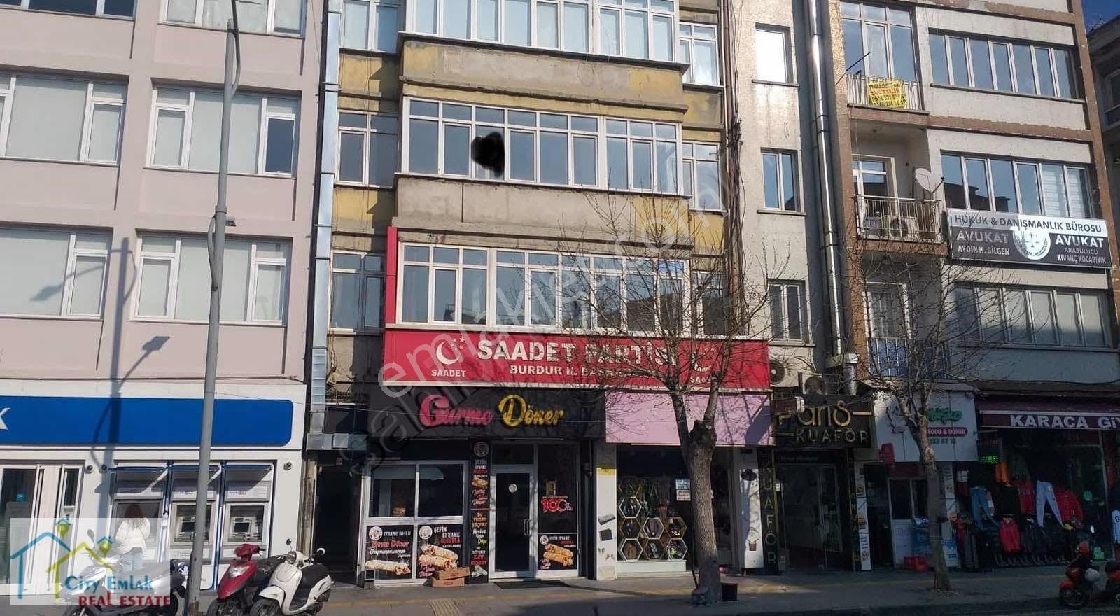 Burdur Merkez Konak Satılık Daire GAZİ CADDESİ ÜZERİNDE 2+1 DAİRE