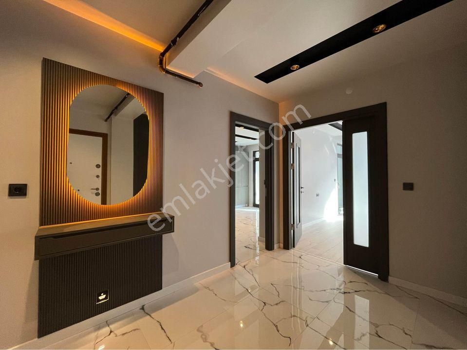 Beylikdüzü Cumhuriyet Satılık Daire  AMAZING PRICE CONDO IN HEART OF ISTANBUL