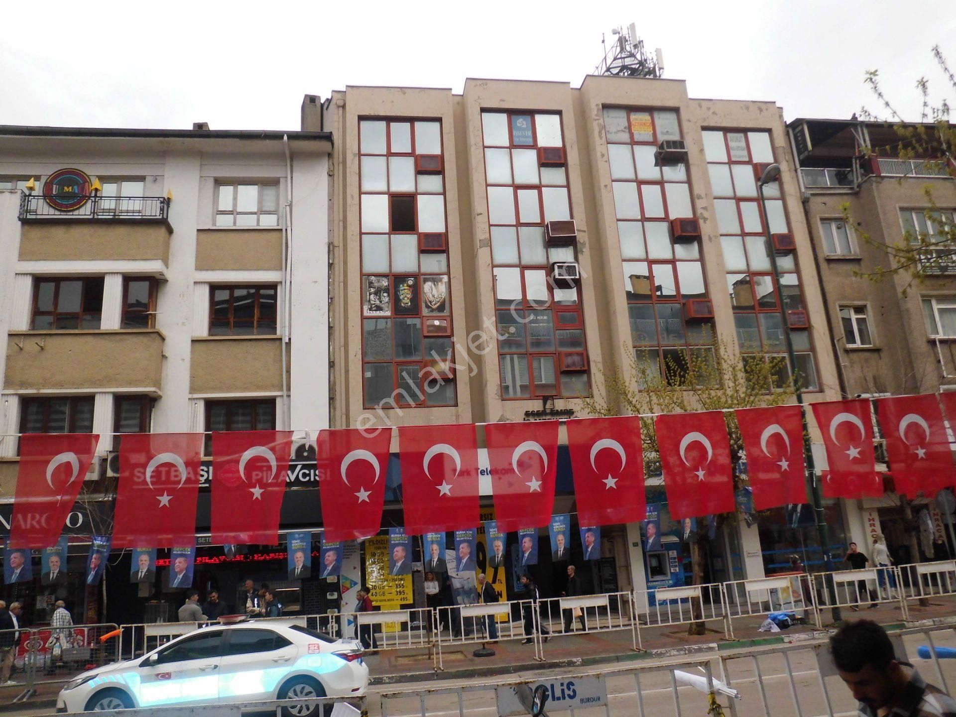 Osmangazi Kayıhan Satılık Büro  SETBAŞINDA ASANSÖRLÜ SATILIK İŞ YERİ