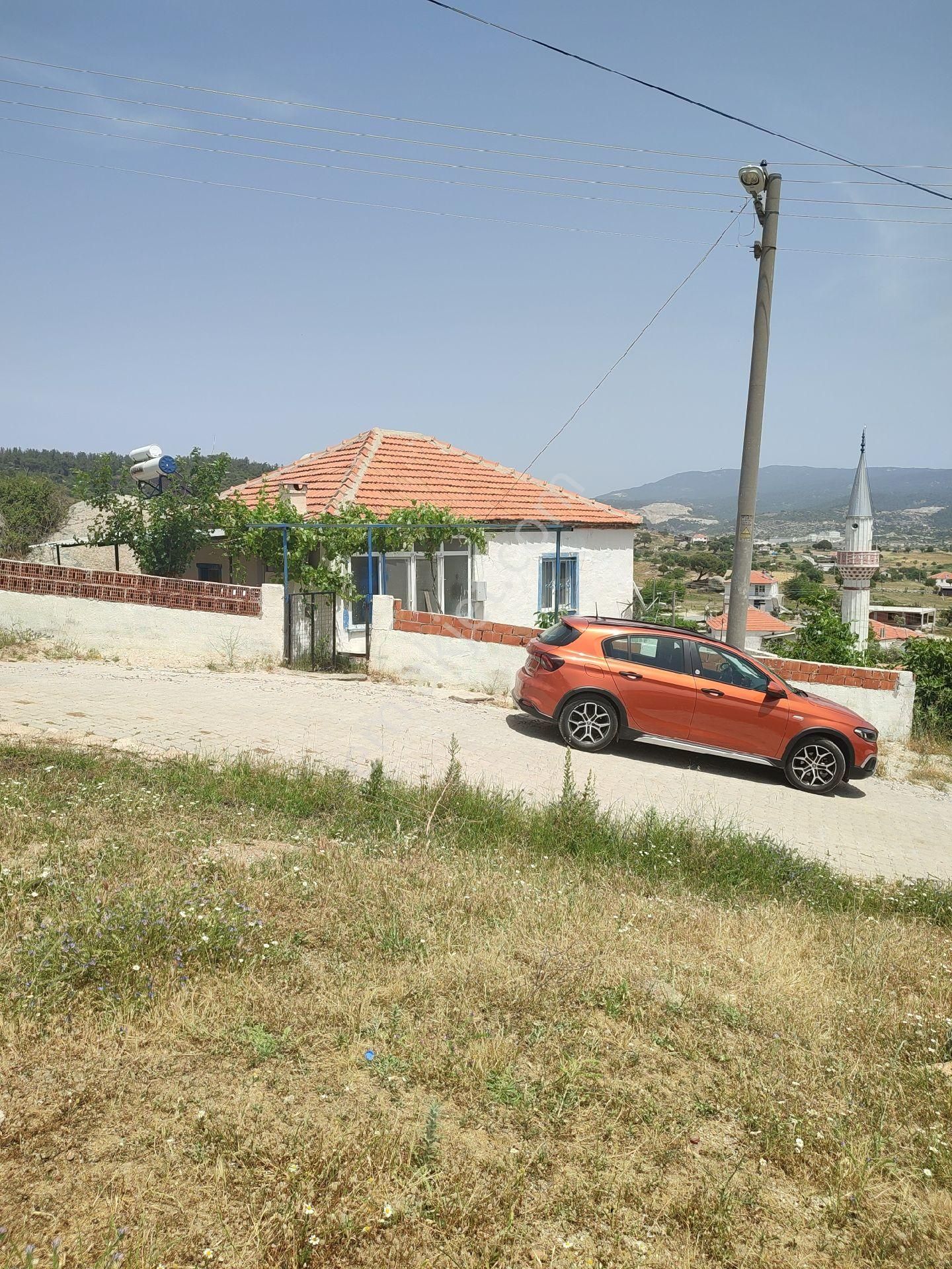 Milas Akkovanlık Satılık Bina satılık müstakil köy evi