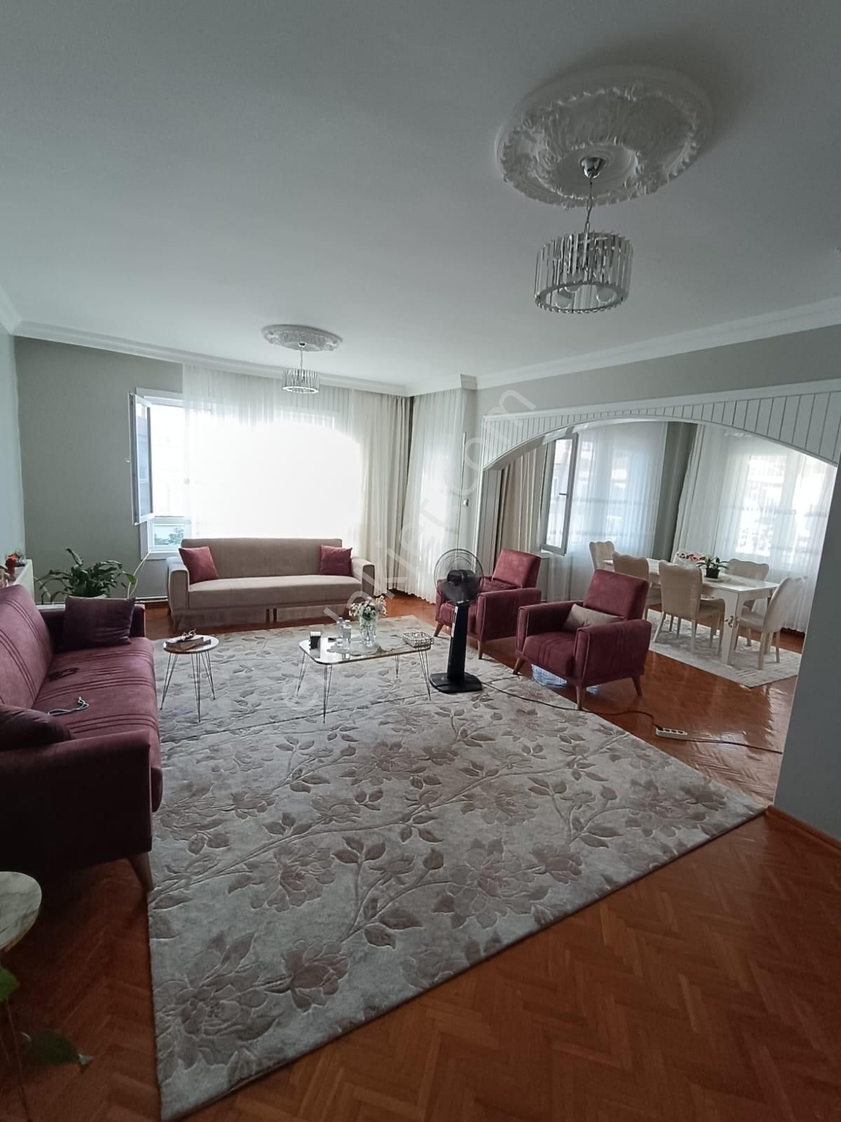 Şahinbey Kavaklık Satılık Daire  KAVAKLIKTA SATLIK DAİRE BAKIMLI 3+1 KAT 3