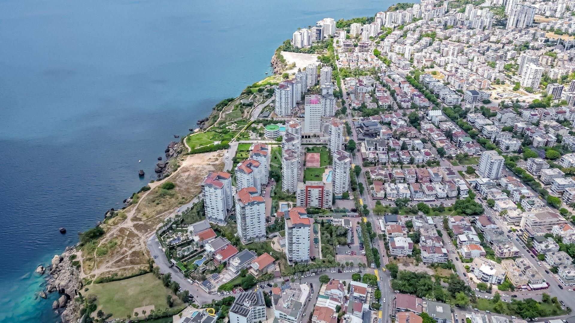 Muratpaşa Şirinyalı Satılık Daire Laranın En Muhteşem Sitesinde Deniz Manzaralı Satılık Lüks Daire